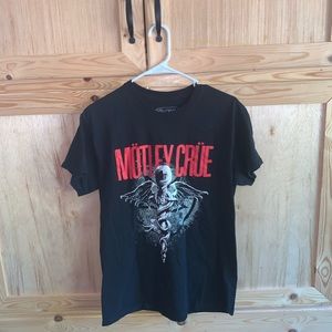 Global “Motley Crue” graphic tee shirt size M